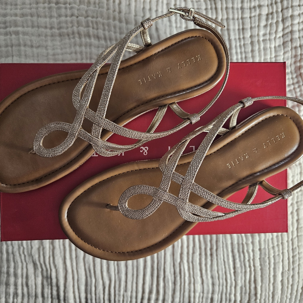 Kelly & Katie Women's Tan Sandals